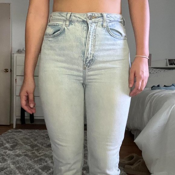 Light Wash Zara Wide Leg Jeans - Picture 5 of 6